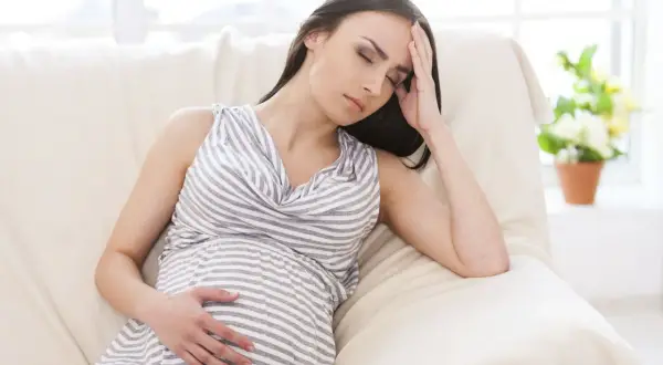 Senność w ciąży: od kiedy? Kiedy to norma, a kiedy sygnał?